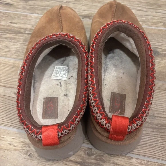 Ugg Tazz II Platform Slipper, Size 8 - Picture 5 of 9